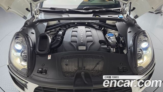 Porsche Macan 2017 — photo 6