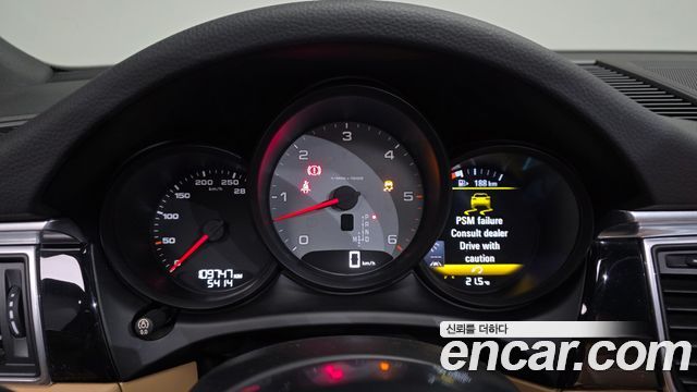 Porsche Macan 2017 — photo 11