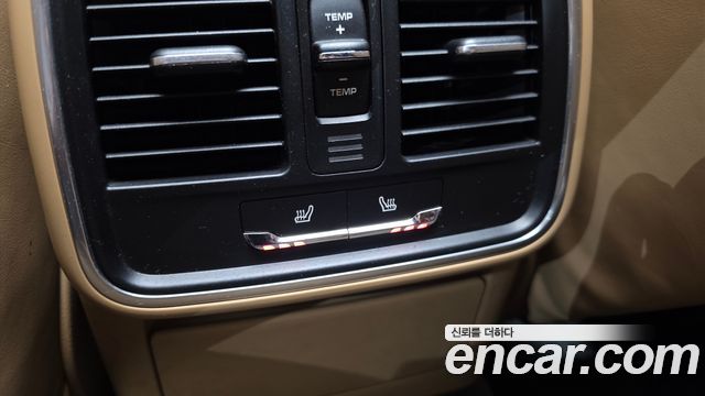 Porsche Macan 2017 — photo 33
