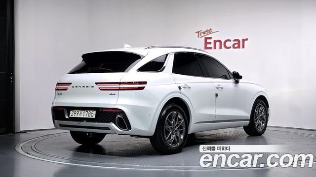 Genesis GV70 2023 — photo 2