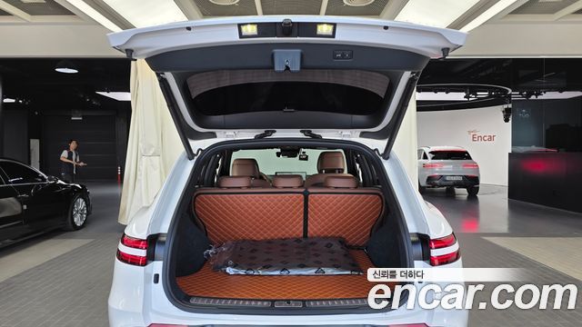 Genesis GV70 2023 — photo 26