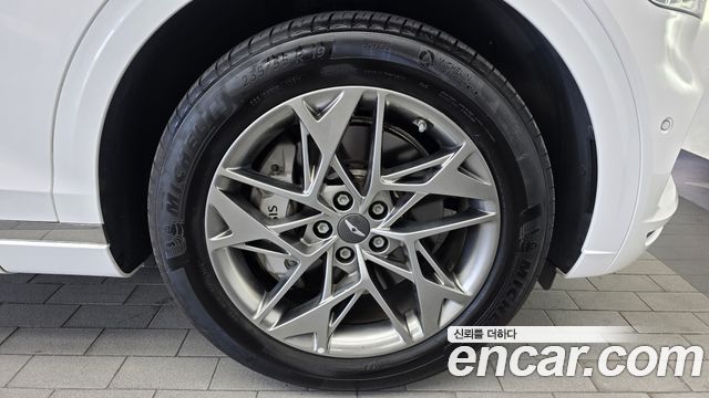 Genesis GV70 2023 — photo 7