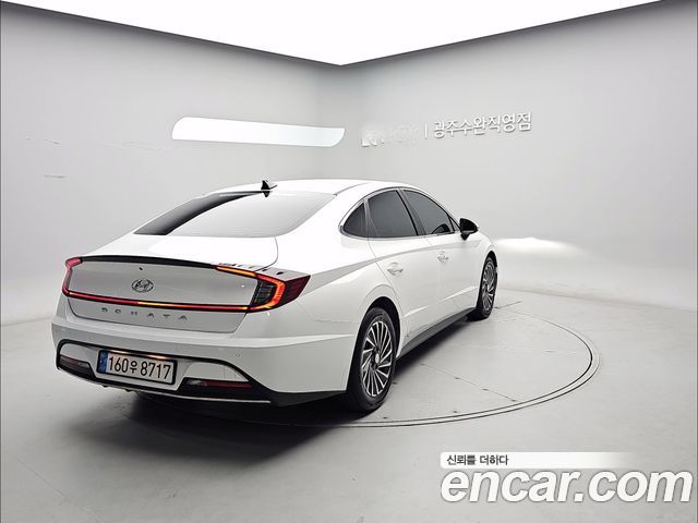 Hyundai Sonata 2022 — photo 2