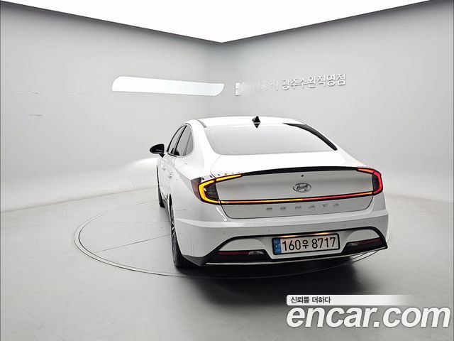 Hyundai Sonata 2022 — photo 4
