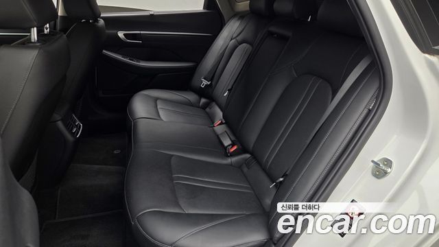 Hyundai Sonata 2022 — photo 10