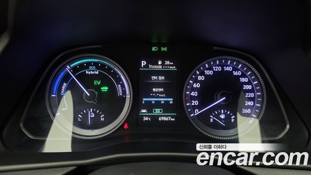 Hyundai Sonata 2022 — photo 11