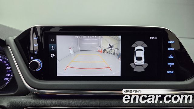 Hyundai Sonata 2022 — photo 15