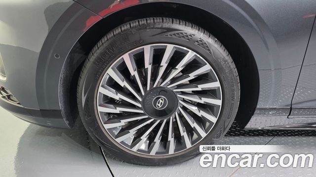 Hyundai Grandeur 2023 — photo 5