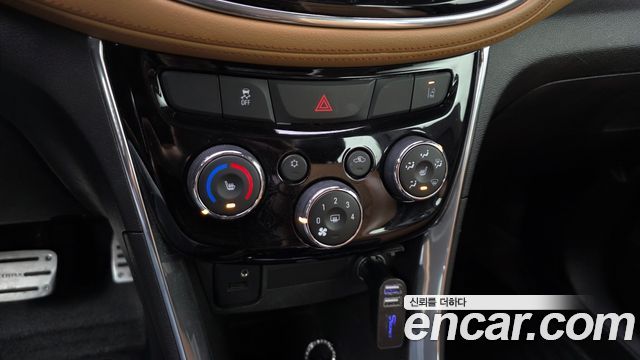 Chevrolet Korea Trax 2017 — photo 23