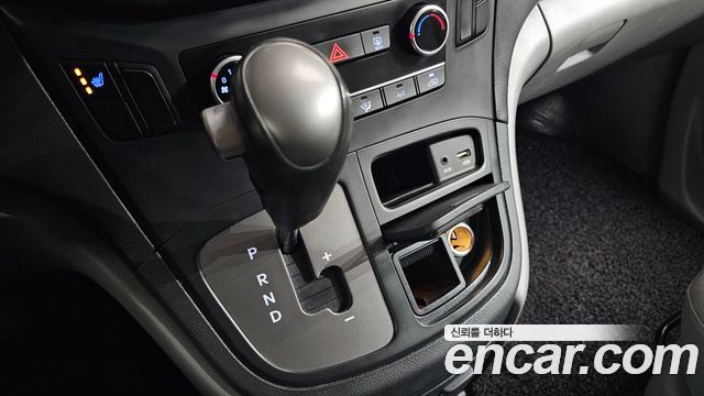 Hyundai Starex 2020 — photo 9