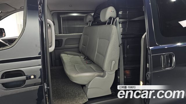 Hyundai Starex 2020 — photo 11