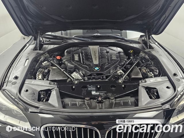 BMW 7-Series 2015 — photo 6