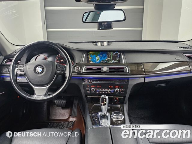 BMW 7-Series 2015 — photo 7