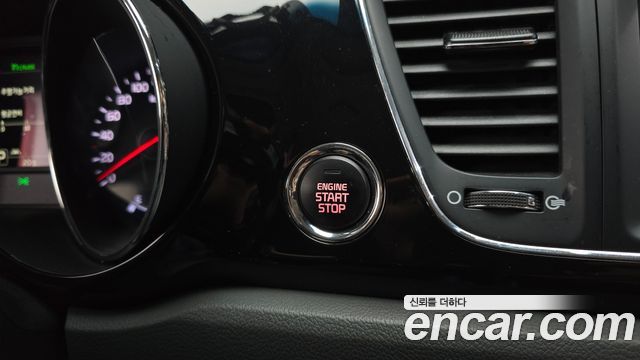 Kia Canival 2018 — photo 23