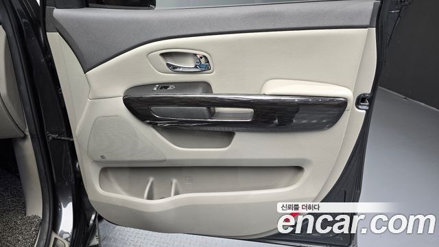 Kia Canival 2018 — photo 15