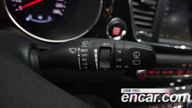 Kia Canival 2018 — photo 27