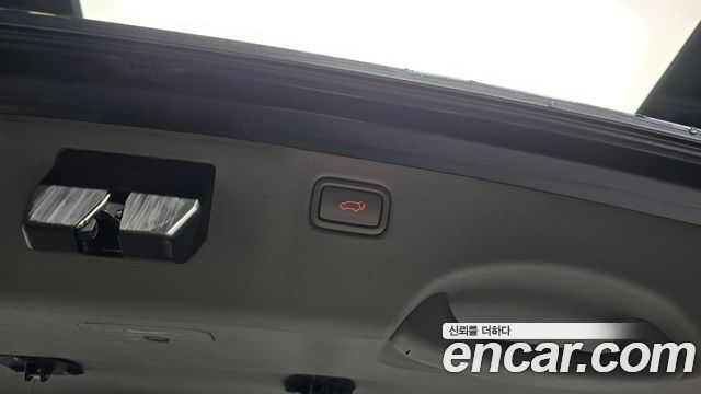 Kia Canival 2018 — photo 35