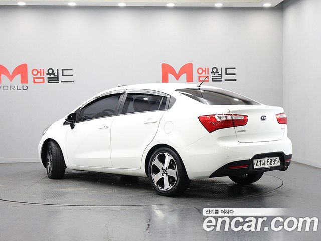 Kia pride 2012 — photo 4