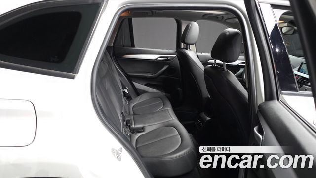 BMW X1 2016 — photo 18