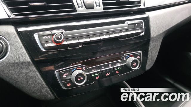 BMW X1 2016 — photo 23
