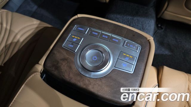 Genesis G80 2022 — photo 19