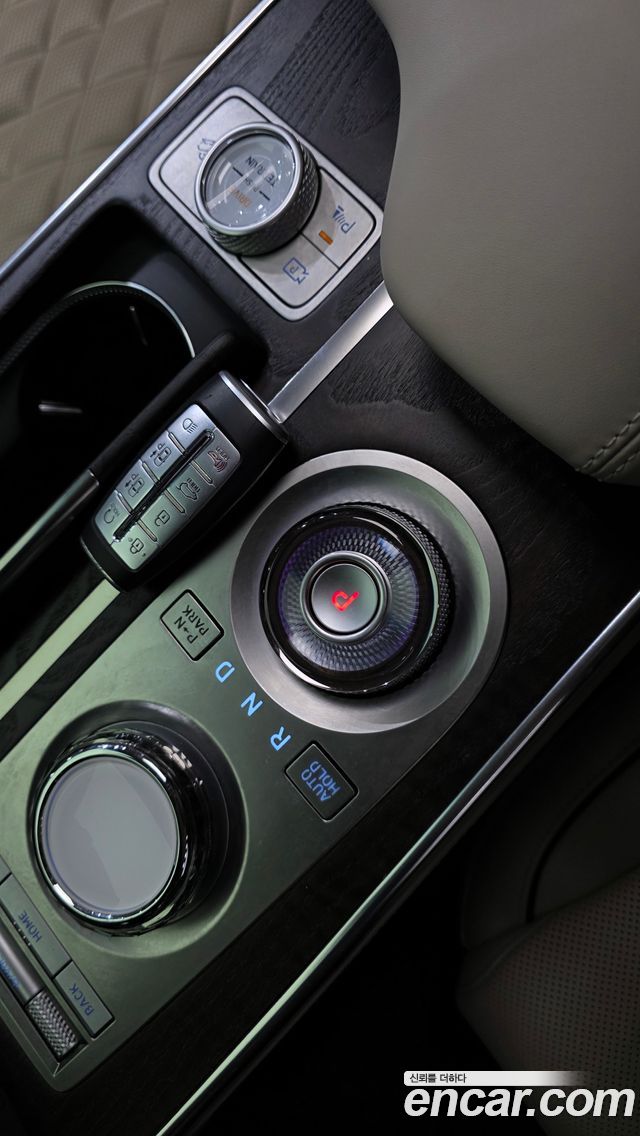 Genesis GV80 2023 — photo 9