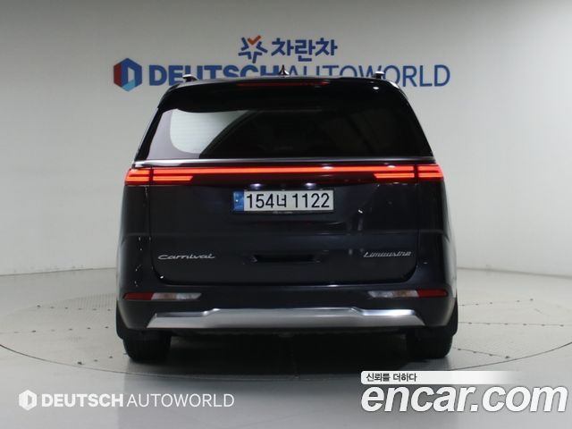 Kia Canival 2021 — photo 4