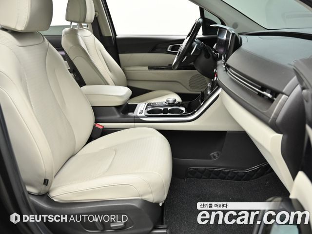 Kia Canival 2021 — photo 10