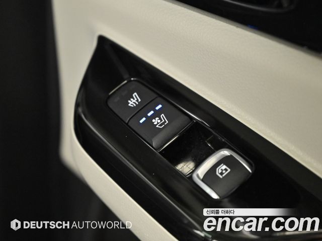 Kia Canival 2021 — photo 16