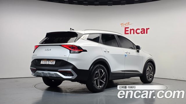 Kia Sportage 2023 — photo 2