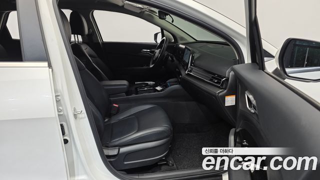 Kia Sportage 2023 — photo 11