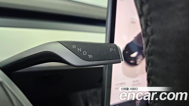 Tesla Model Y 2022 — photo 9