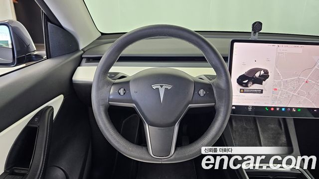 Tesla Model Y 2022 — photo 13
