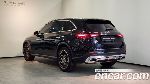 Mercedes-Benz GLC-Class 2026 — photo 2