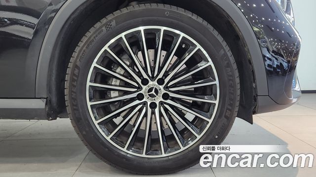 Mercedes-Benz GLC-Class 2026 — photo 5