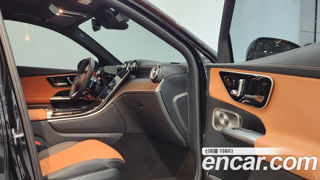 Mercedes-Benz GLC-Class 2026 — photo 12