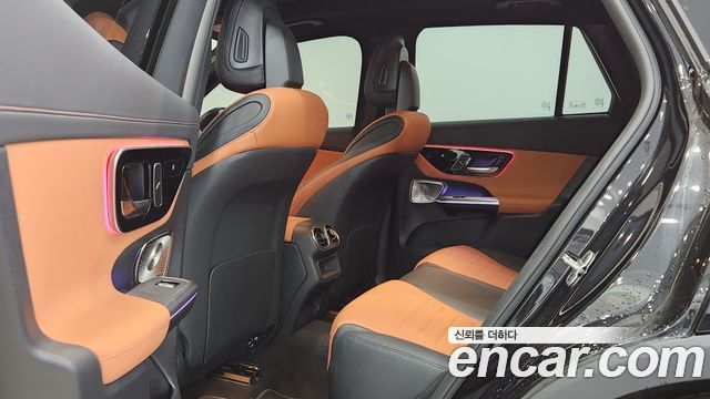 Mercedes-Benz GLC-Class 2026 — photo 13