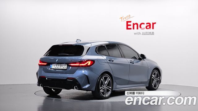 BMW 1-Series 2021 — photo 2