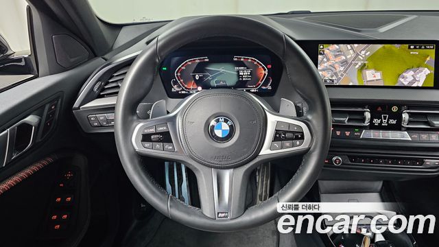 BMW 1-Series 2021 — photo 19