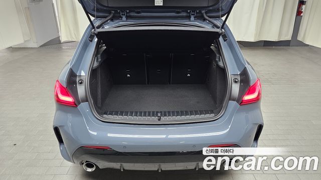 BMW 1-Series 2021 — photo 22