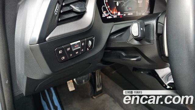 BMW 1-Series 2021 — photo 24