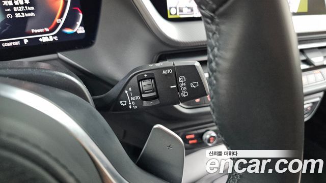 BMW 1-Series 2021 — photo 25