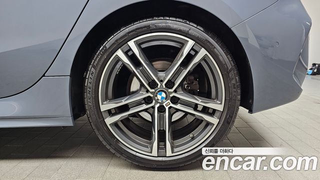 BMW 1-Series 2021 — photo 7