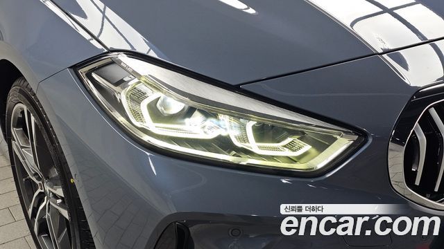 BMW 1-Series 2021 — photo 8