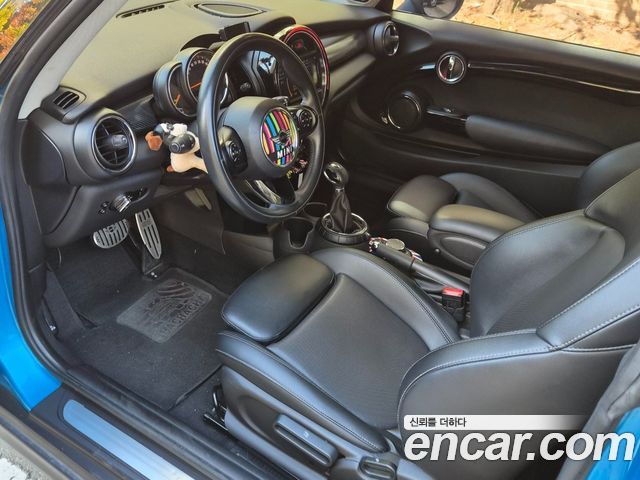 Mini Cooper 2015 — photo 8