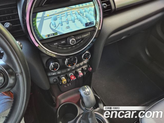 Mini Cooper 2015 — photo 9