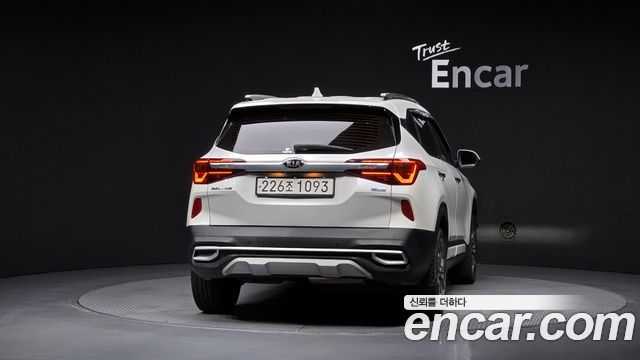 Kia Seltos 2020 — photo 4
