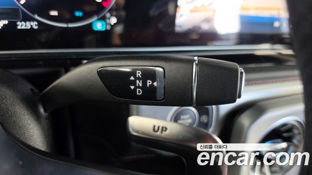 Mercedes-Benz G-Class 2026 — photo 12
