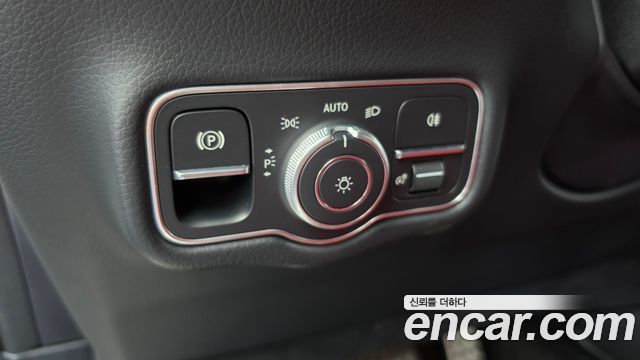 Mercedes-Benz G-Class 2026 — photo 32