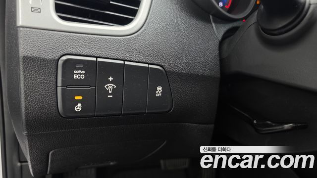 Hyundai AVANTE 2014 — photo 23